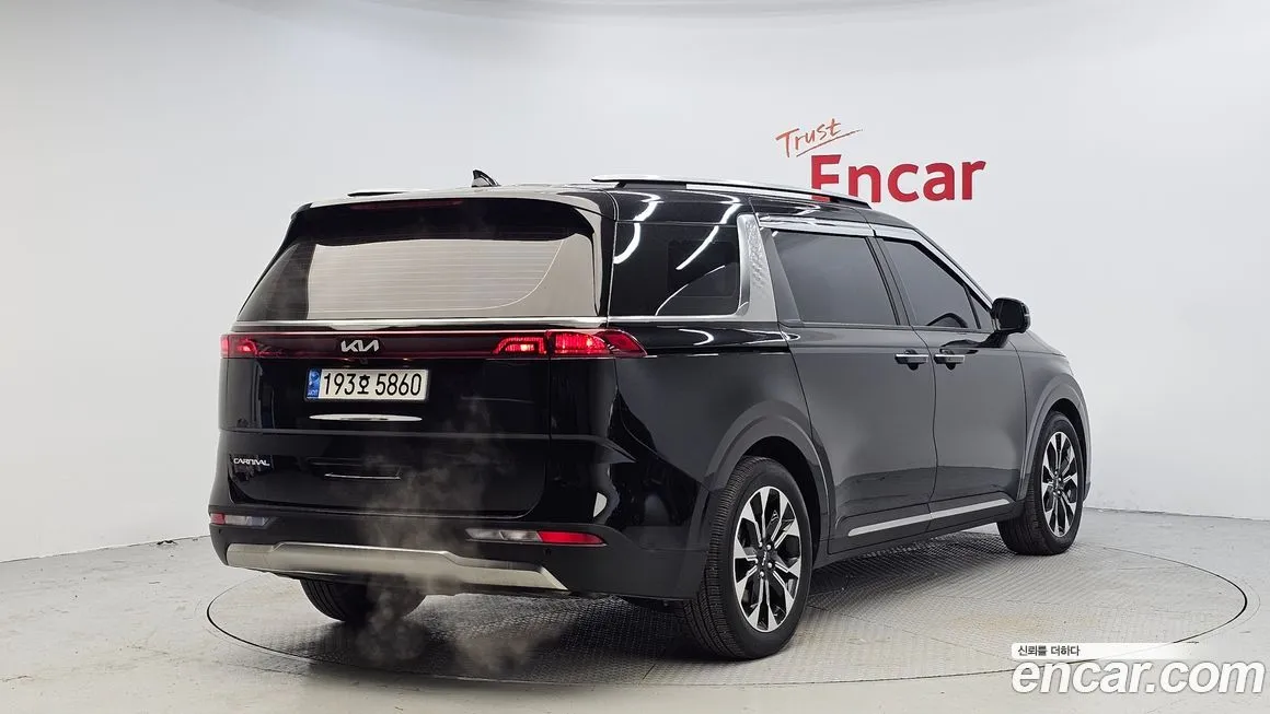 Kia Carnival 2023 из KR, фото 2