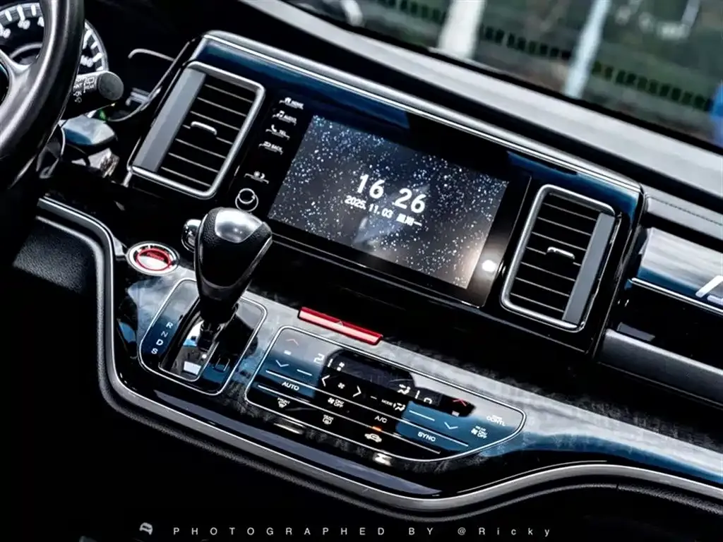 Honda Elysion 2021 из CN, фото 5