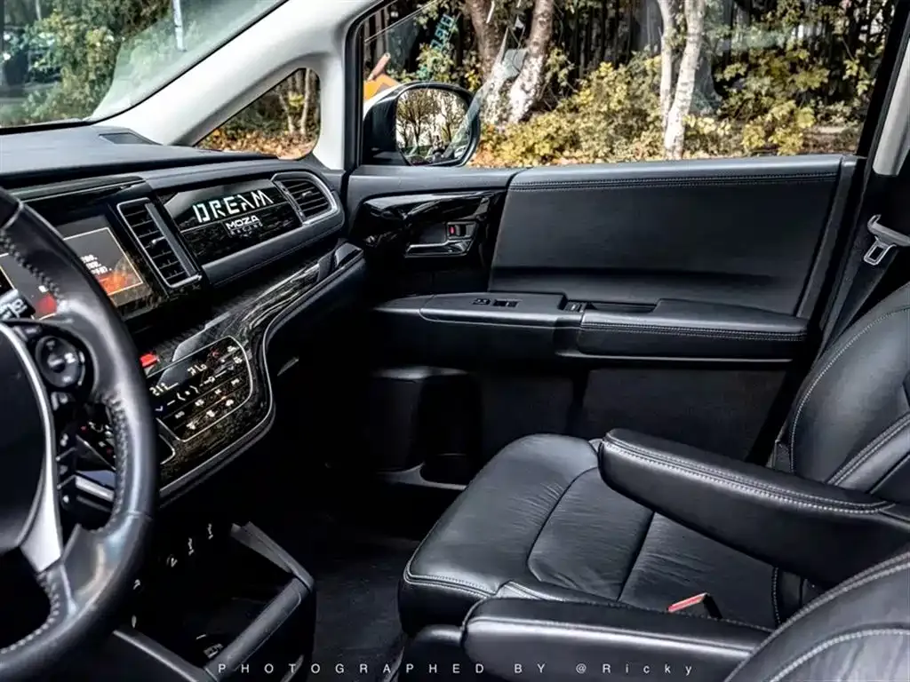 Honda Elysion 2021 из CN, фото 8