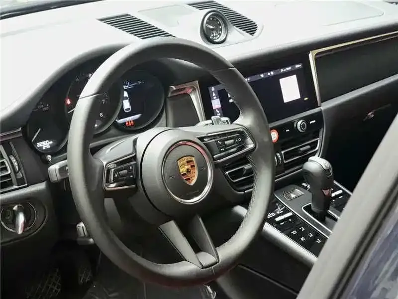 Porsche Macan 2023 из CN, фото 8