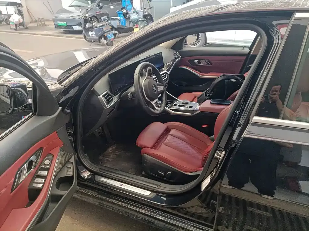 BMW 3 Series 2024 из CN, фото 5