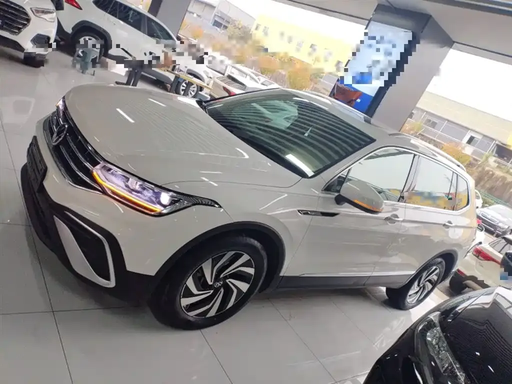 Volkswagen Tiguan L 2022 из CN, фото 5