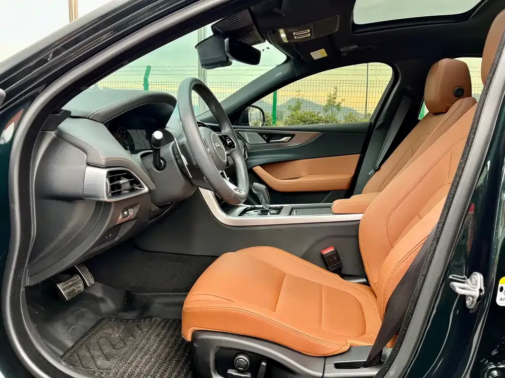Jaguar XEL 2024 из CN, фото 4