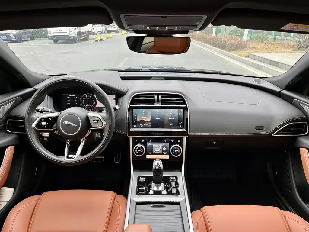 Jaguar XEL 2024 из CN, фото 5