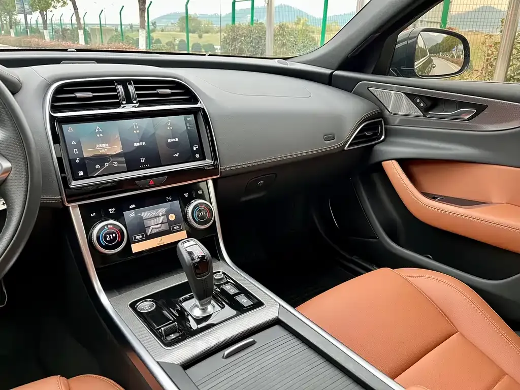 Jaguar XEL 2024 из CN, фото 7