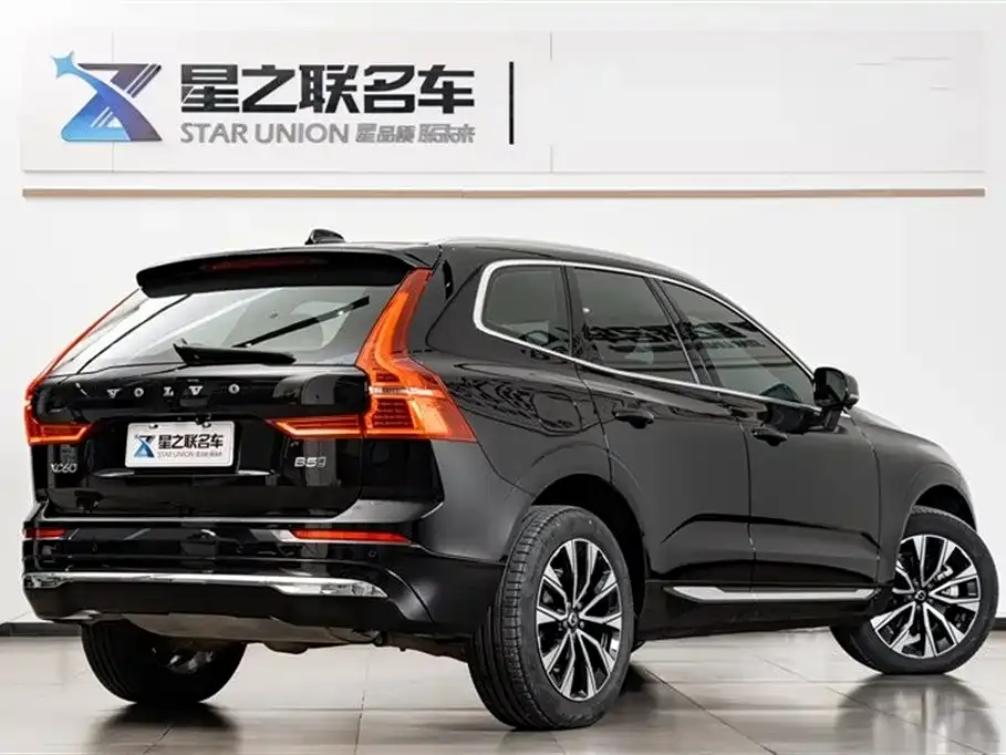 Volvo XC60 2024 из CN, фото 8