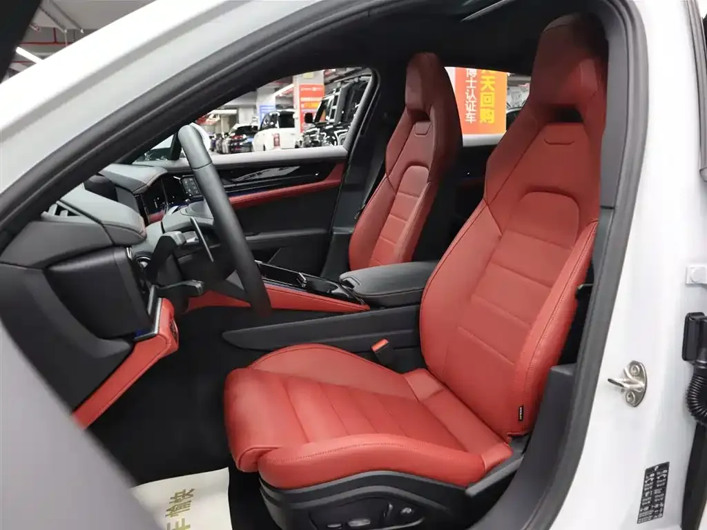 Porsche Panamera 2025 из CN, фото 9