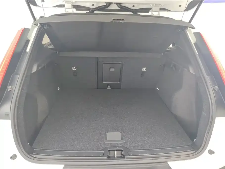 Volvo XC40 2021 из CN, фото 4