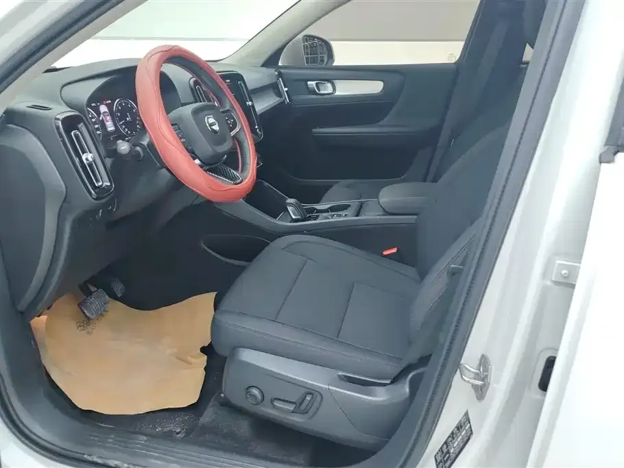 Volvo XC40 2021 из CN, фото 9