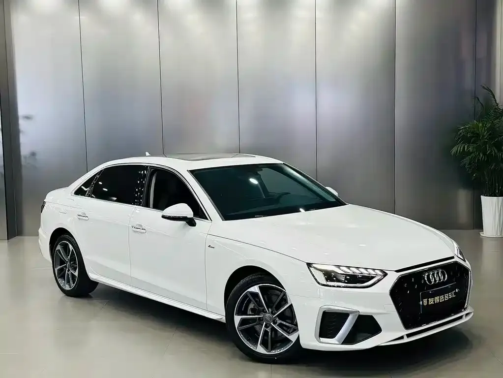 Audi A4L 2021 из CN, фото 4