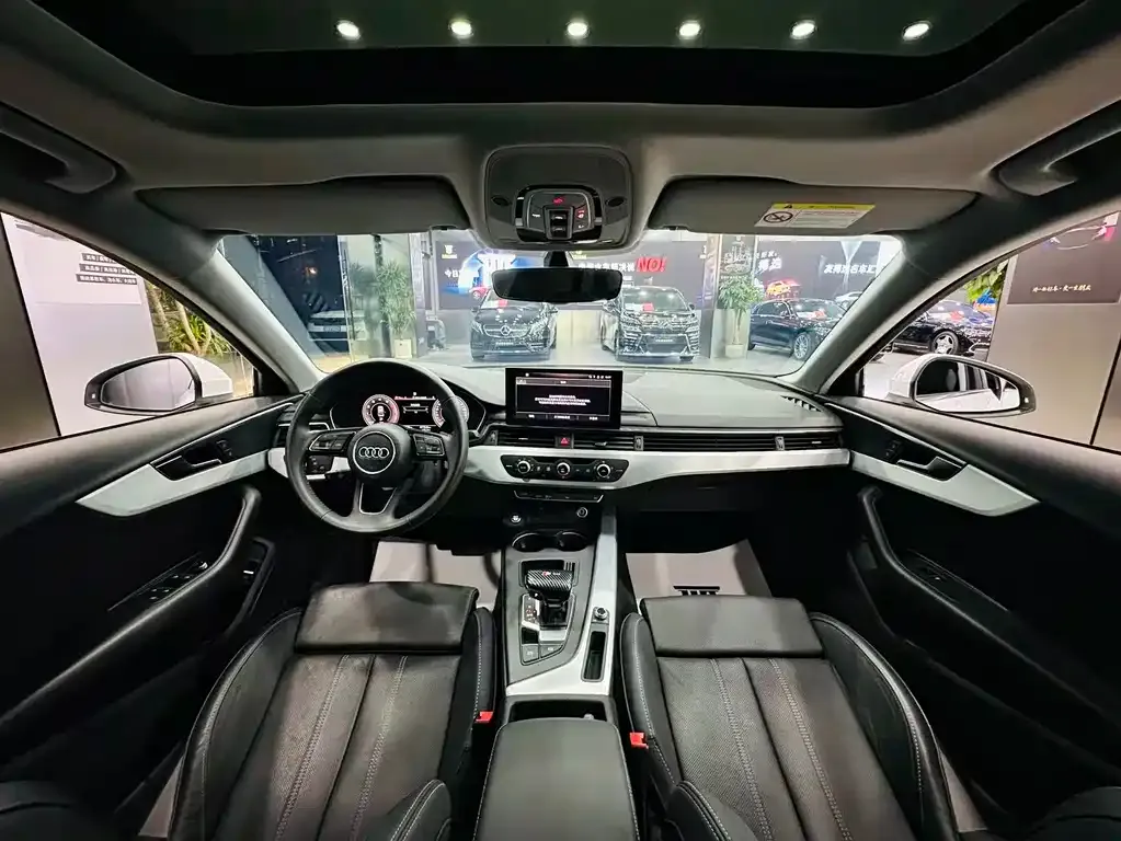 Audi A4L 2021 из CN, фото 9