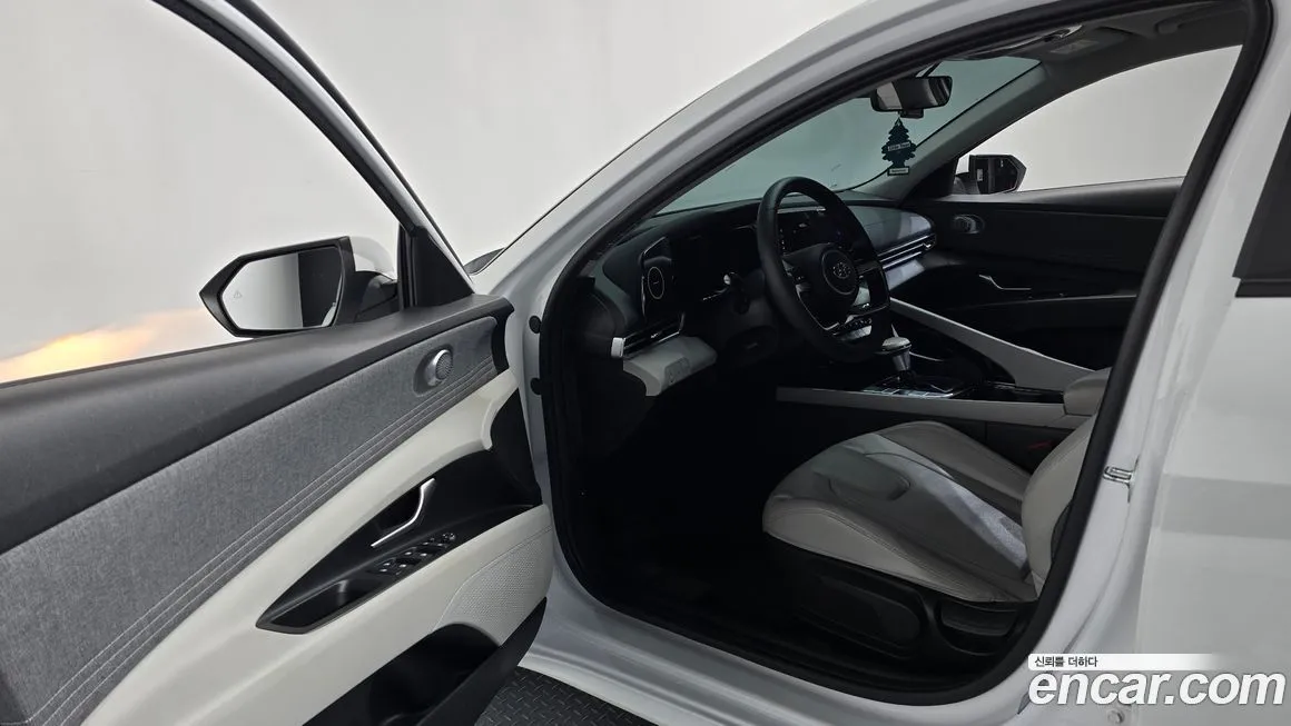 Hyundai AVANTE 2021 из KR, фото 10