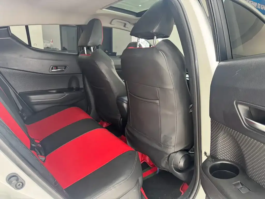 Toyota C-HR 2021 из CN, фото 9
