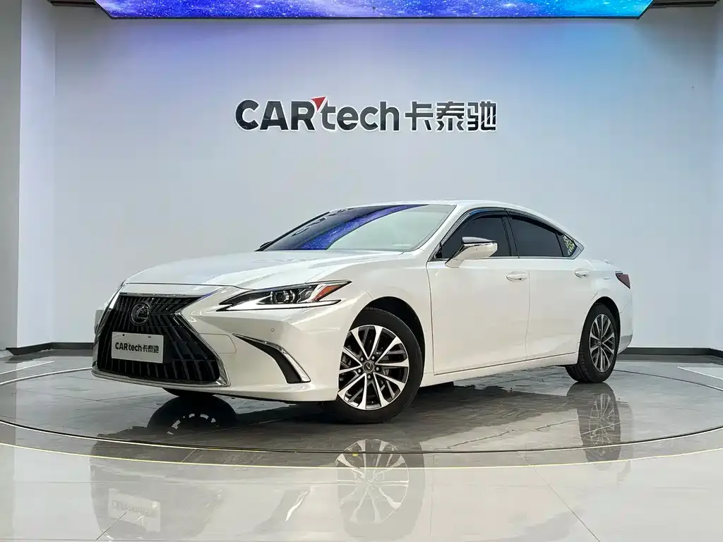 Lexus ES 2022 из CN, фото 1