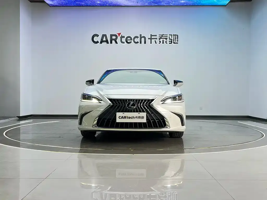 Lexus ES 2022 из CN, фото 2