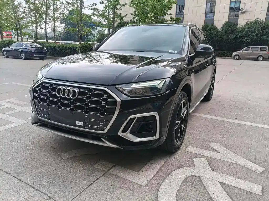 Audi Q5L 2021 из CN, фото 1