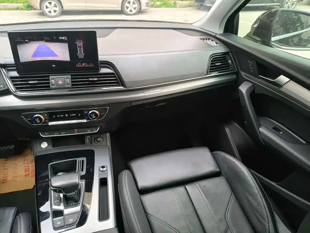 Audi Q5L 2021 из CN, фото 6