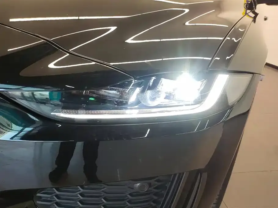 Jaguar XEL 2025 из CN, фото 5