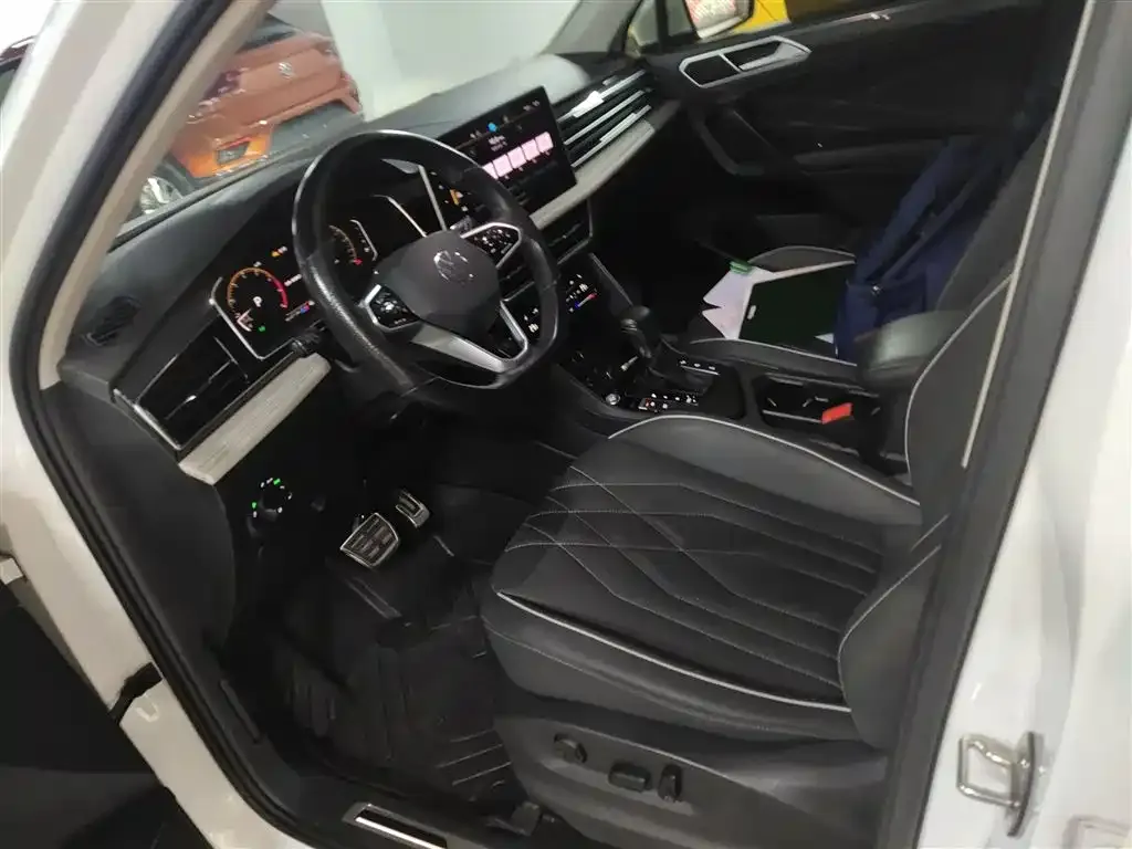 Volkswagen Tiguan L 2022 из CN, фото 7