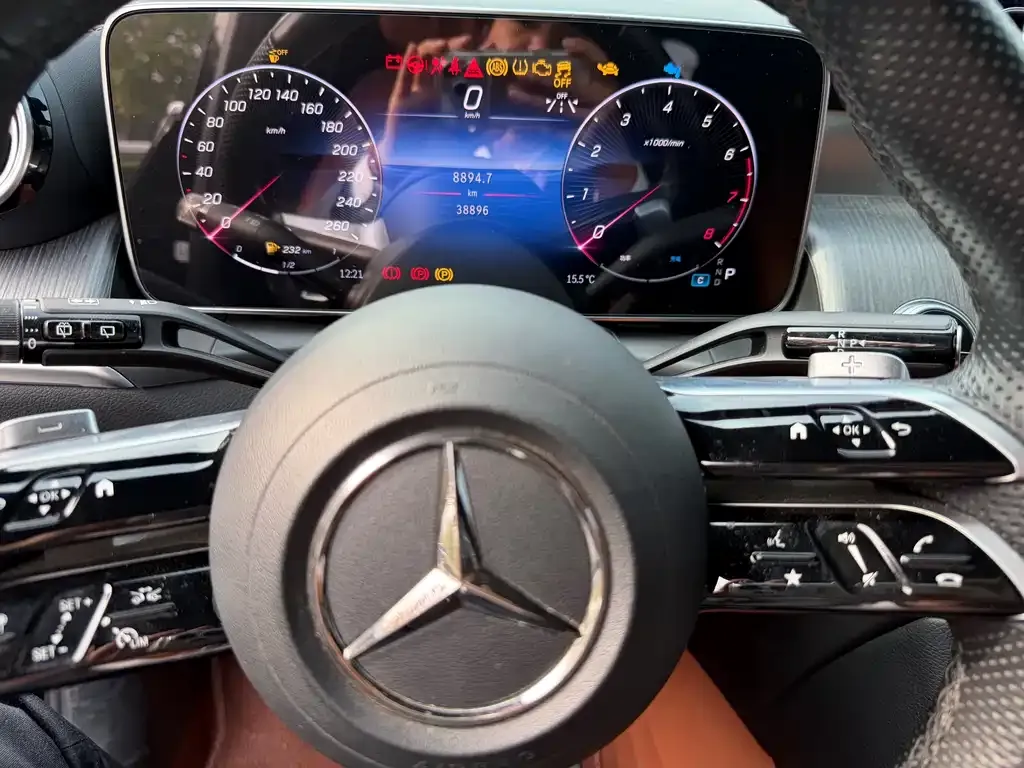 Mercedes-Benz GLC 2024 из CN, фото 7