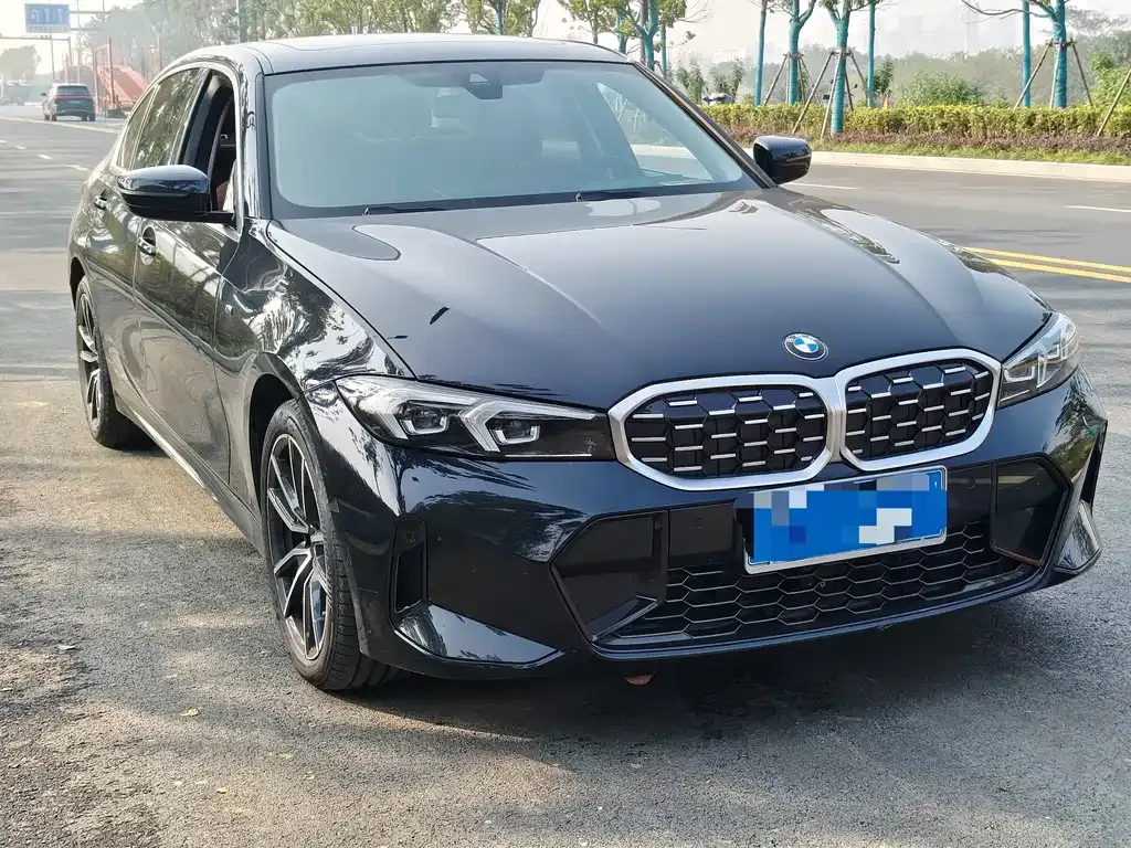 BMW 3 Series 2024 из CN, фото 2