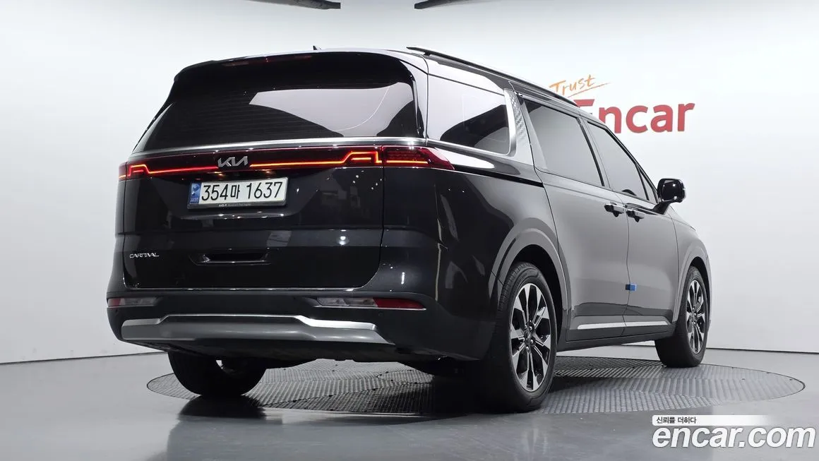 Kia Carnival 2023 из KR, фото 2