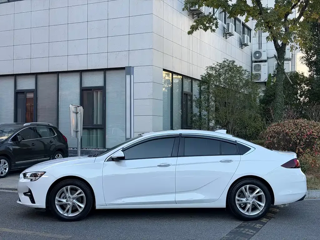 Buick Regal — фото 4