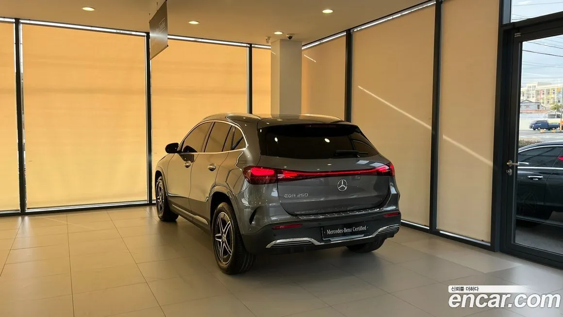 Mercedes-Benz EQA — фото 2