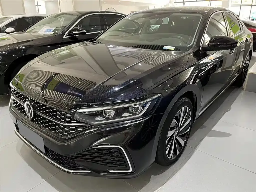 Volkswagen Passat 2022 из CN, фото 1