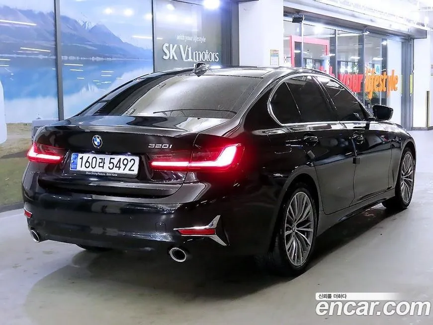 BMW 3-Series 2022 из KR, фото 2