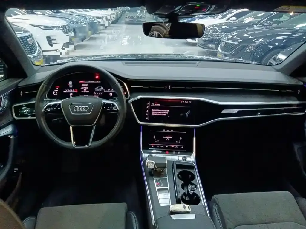 Audi A6L — фото 10