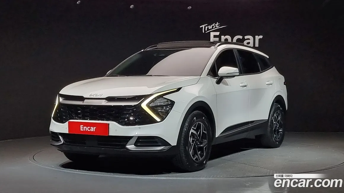Kia Sportage — фото 1