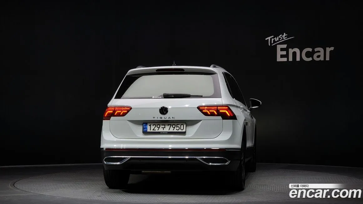 Volkswagen Tiguan — фото 4