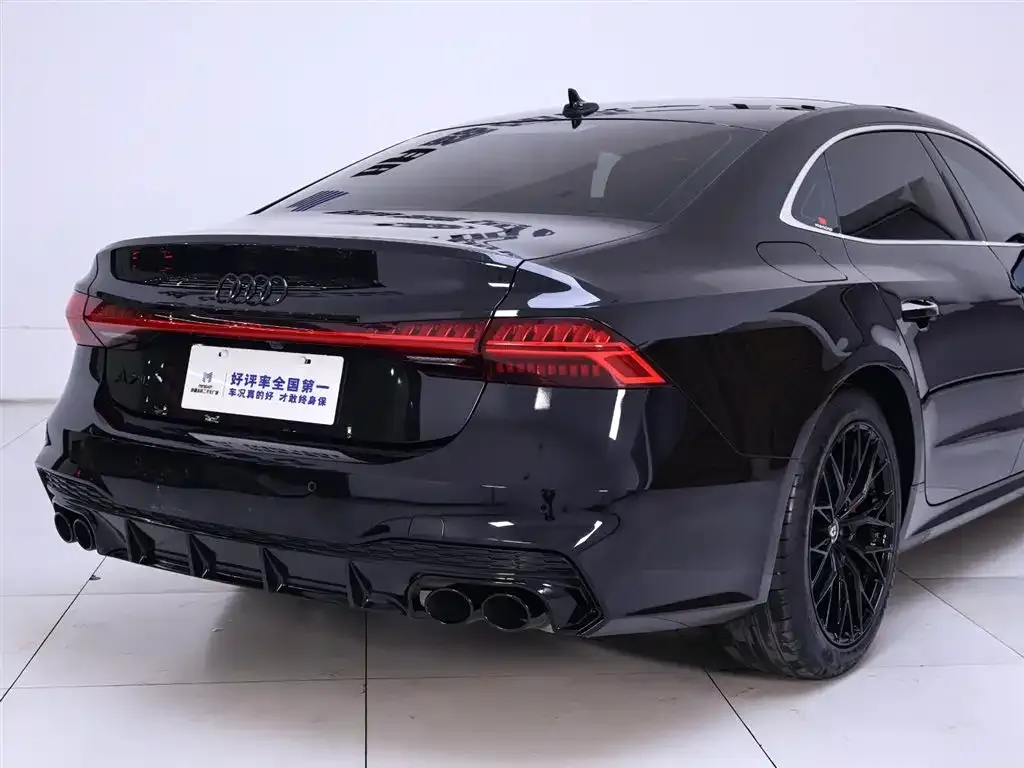 Audi A7L 2024 из CN, фото 8
