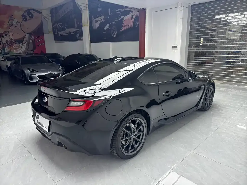 Subaru BRZ 2022 из CN, фото 6