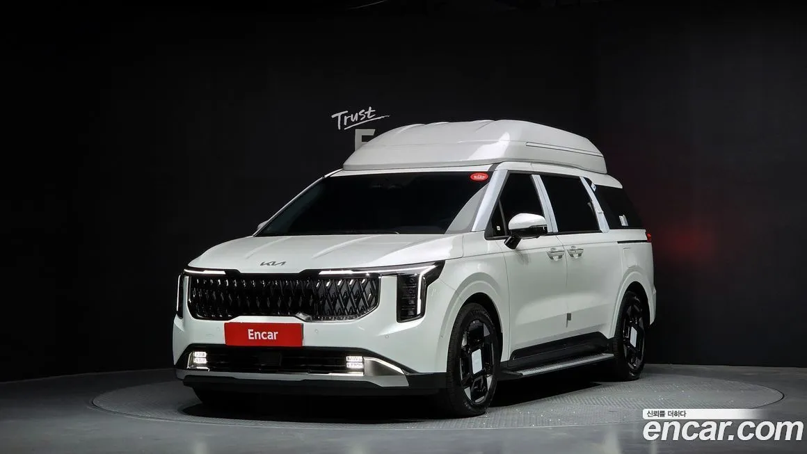 Kia Carnival — фото 1