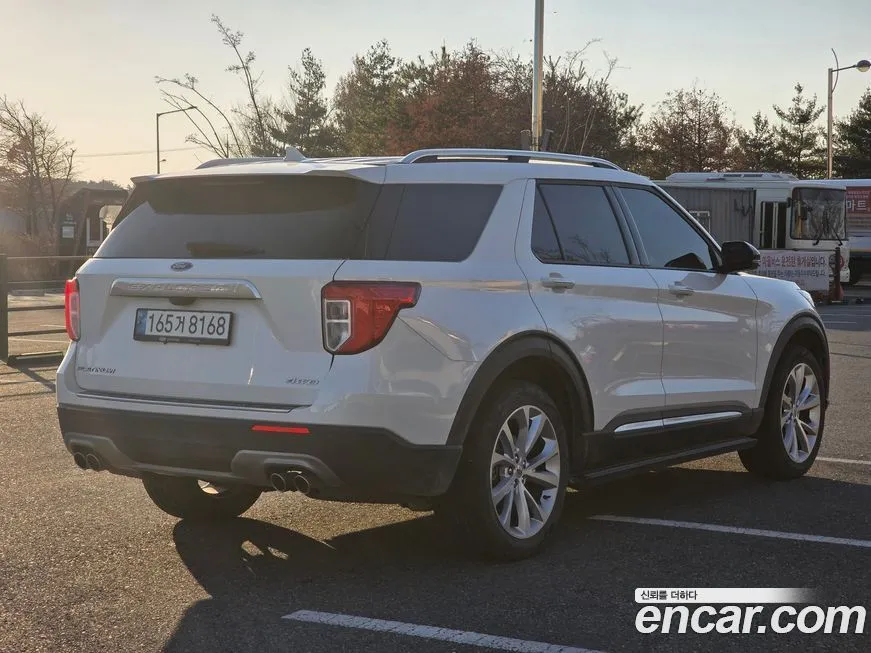 Ford Explorer 2022 из KR, фото 4