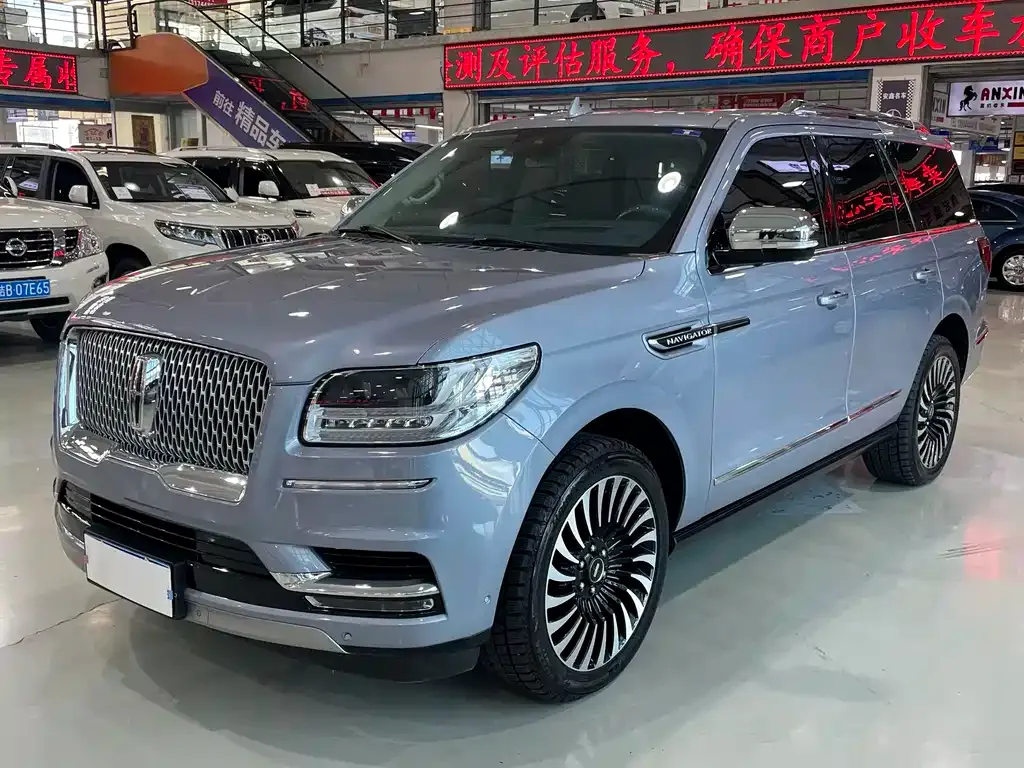 Lincoln Navigator 2022 из CN, фото 1