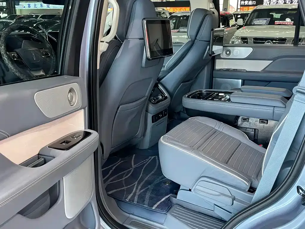 Lincoln Navigator 2022 из CN, фото 4