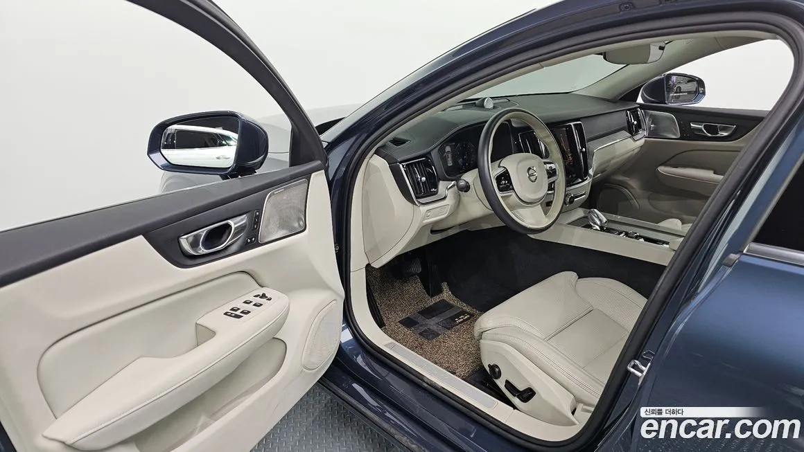 Volvo S60 — фото 10