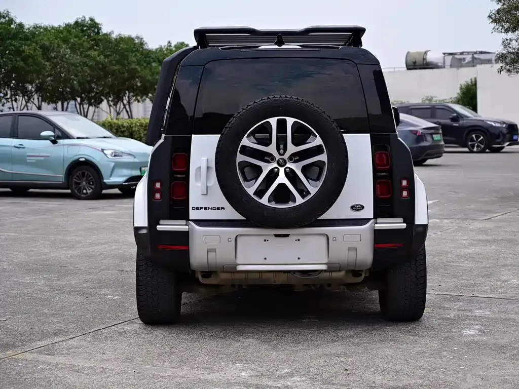 Land Rover Defender — фото 4