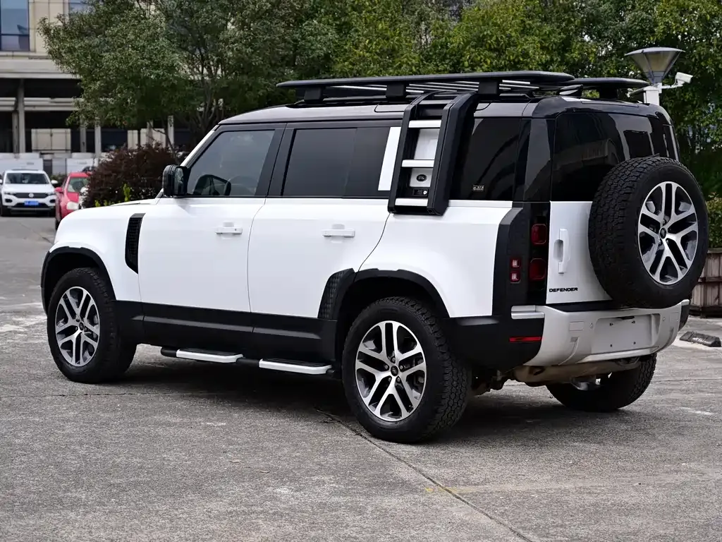 Land Rover Defender — фото 5