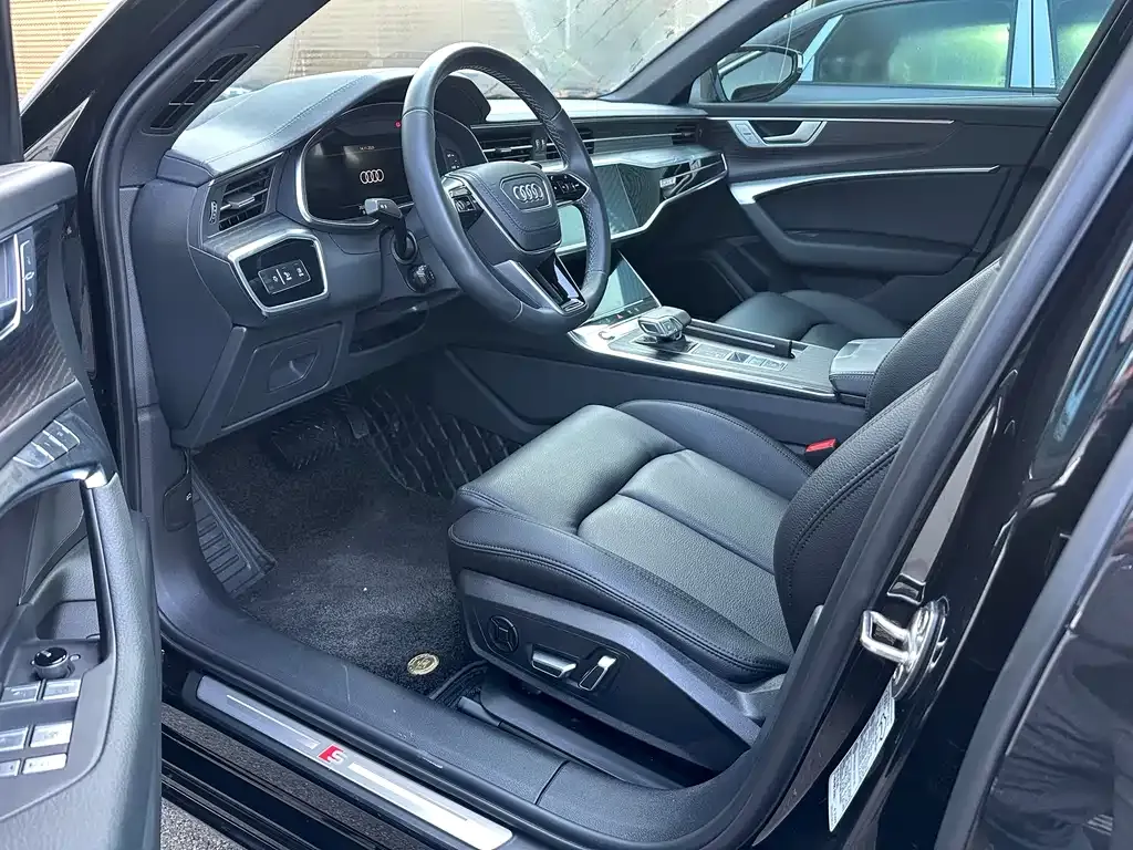 Audi A6L 2024 из CN, фото 5