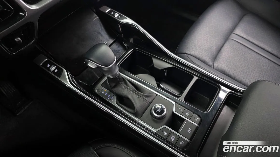 Kia Sorento — фото 9