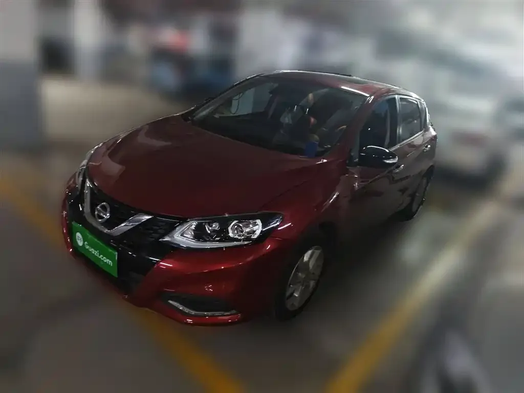 Nissan Tiida 2023 из CN, фото 2