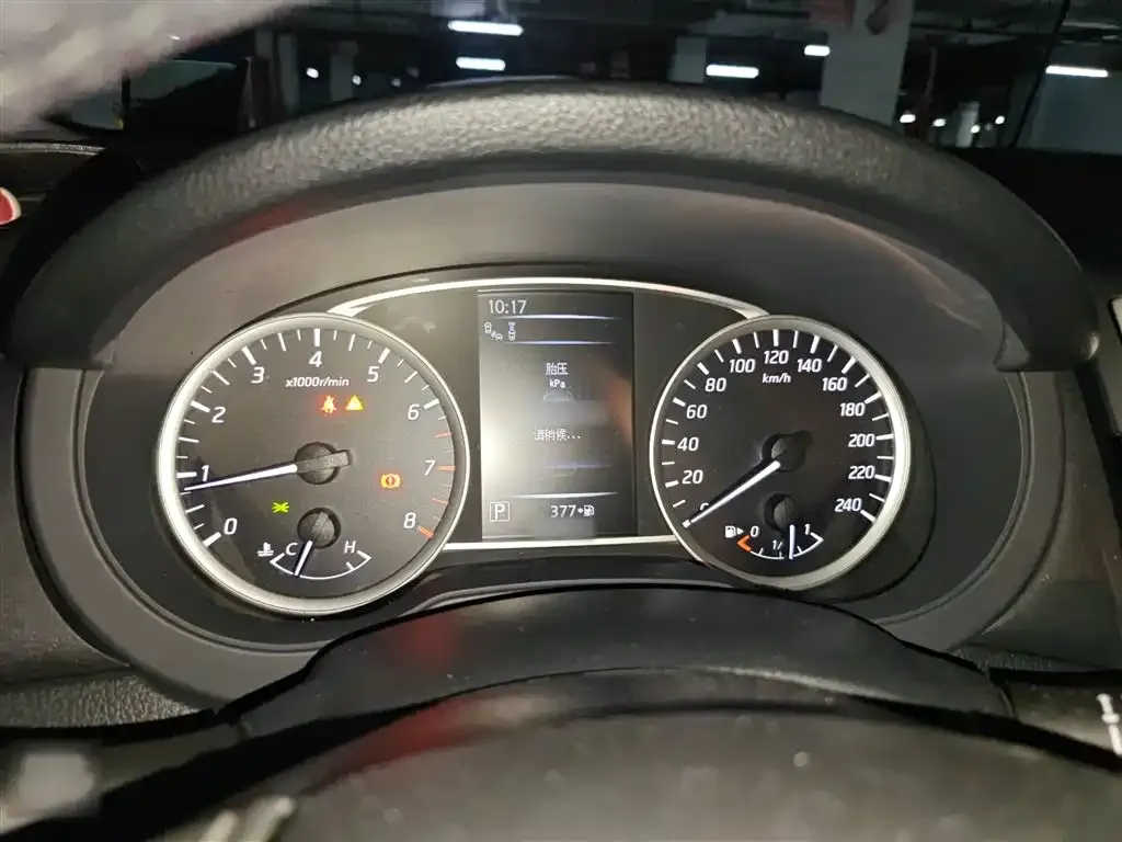 Nissan Tiida 2023 из CN, фото 4