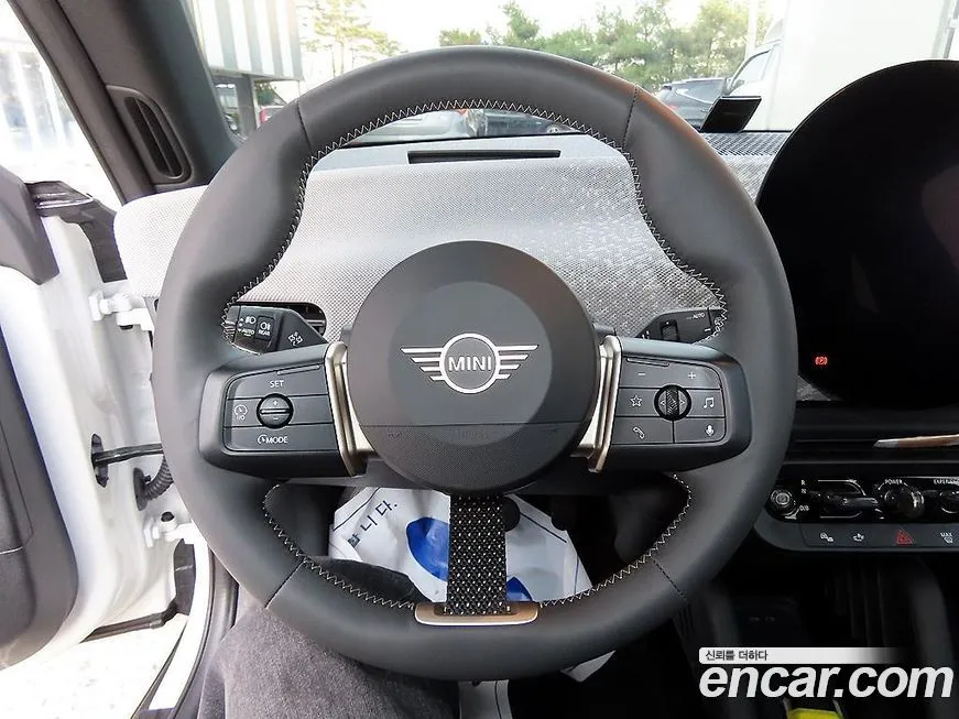 Mini Cooper 2024 из KR, фото 8
