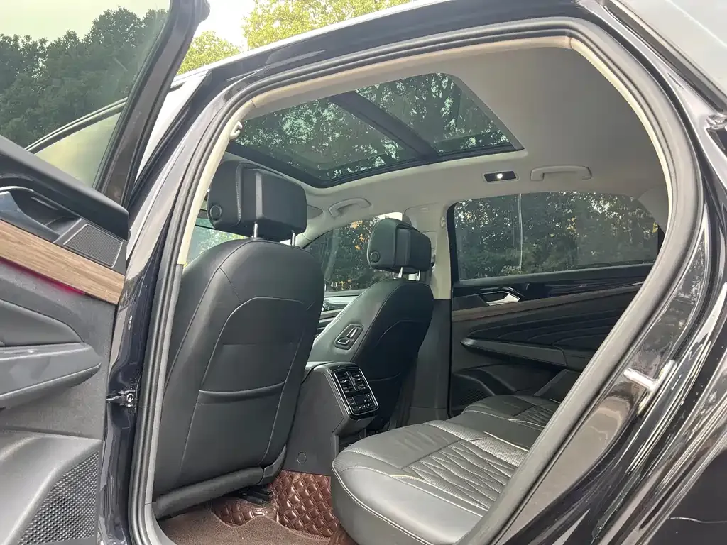 Volkswagen Passat — фото 6