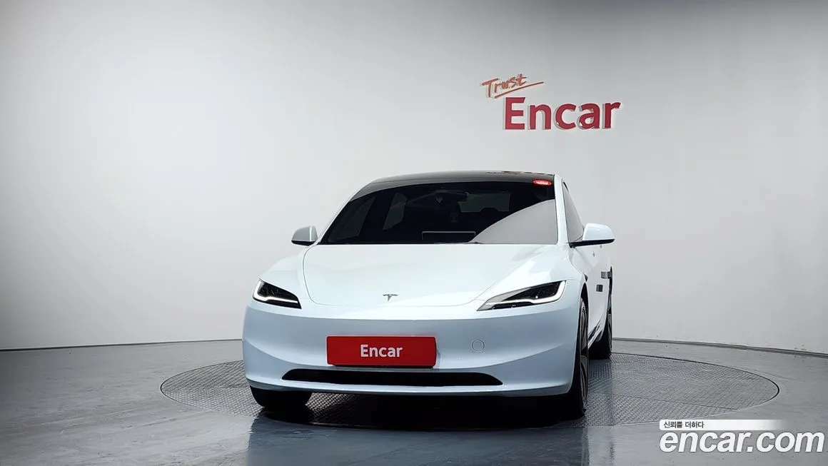 Tesla Model 3 — фото 3