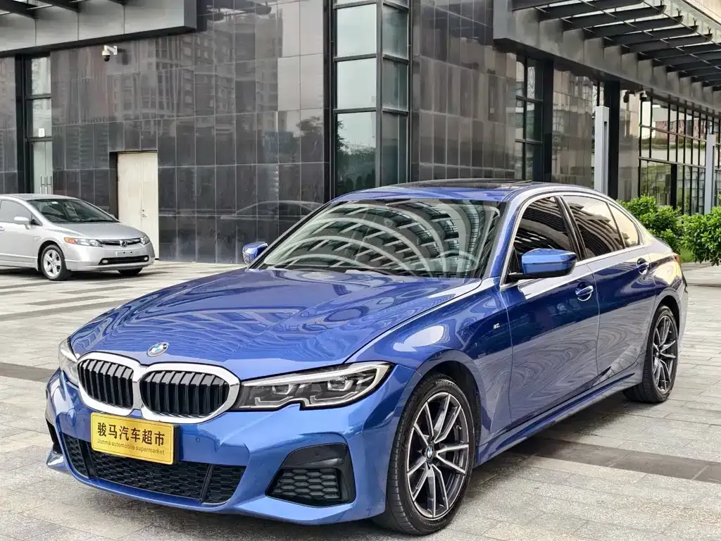 BMW 3 Series 2021 из CN, фото 1